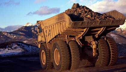 業(yè)績(jī)大變臉 西部礦業(yè)巨虧20億，有色金屬礦產(chǎn)品貿(mào)易前景不容樂觀