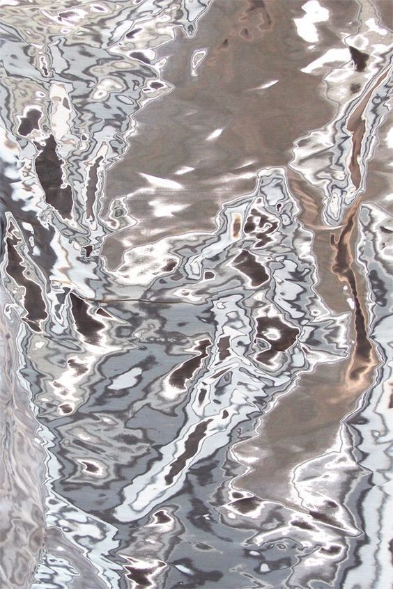 錫箔紙 從金屬背景到紋理貼圖的工業美學